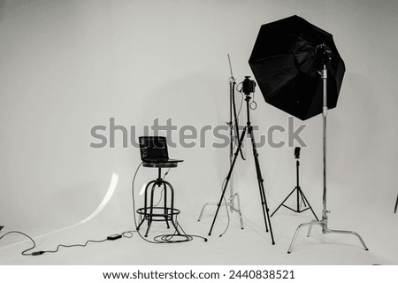 set up the photography studio after completing the photo shoot