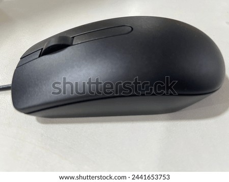 Black Mouse picture With Wire