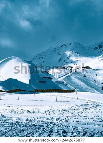 Picture of a Ski-slope in the alps
