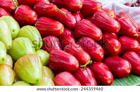 Red Ross Apple, rose apple in the market