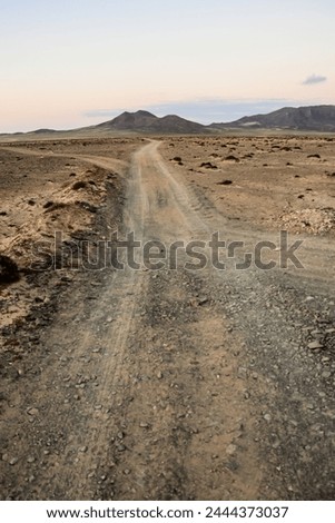 Photo Picture of a Countryside Desert Dirt Road