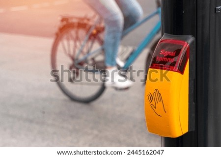 traffic signal for blind pedestrians in Germany