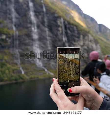 Geiranger fjord i Norway: Photo of the seven sisters waterfall