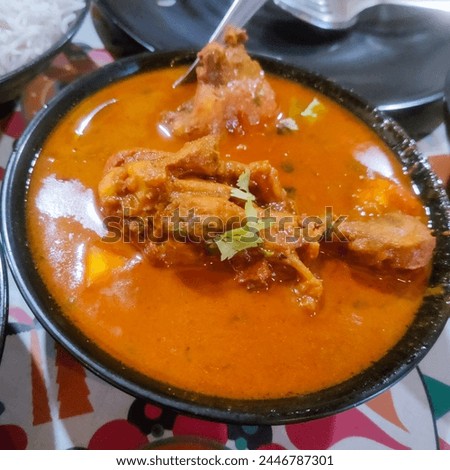 selective focus picture of chicken curry