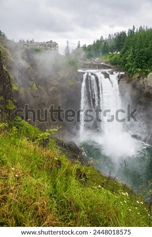 Snoqualmie Falls, Waterfall in Washington State, USA