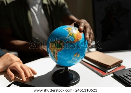 The amazing image of the globe and book 