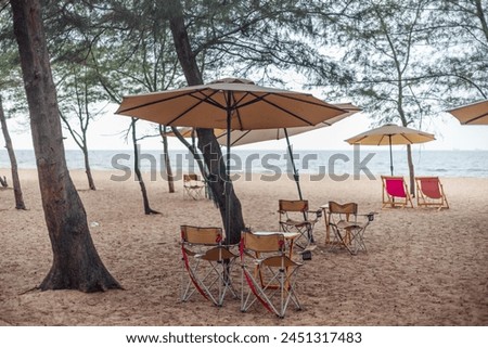 Modern deck chair background Placed on the beach or in cafes that offer customer service. Come use the service and relax during the tourist season.