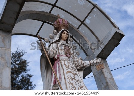 Picture of statue of virgin mary in Huancayo, Peru.