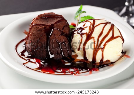 Petit gateau dessert Royalty-Free Stock Photo #245173243