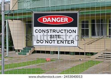 Construction site do not enter sign