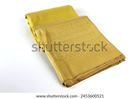 Thai GI Silk brocade has the same meaning as brocade. The difference is that using silk threads may use different colored silk threads. Instead of metallic threads in weaving, 