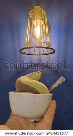 Vintage Lamp With Ice Cream Matcha Chocolate