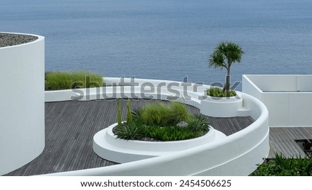 White Sea Deck Photo Corner