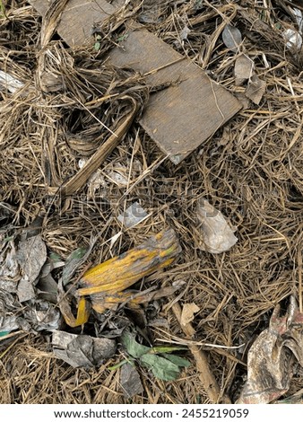 photo of scattered dry rubbish