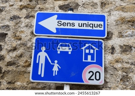 one way sign and limit 20