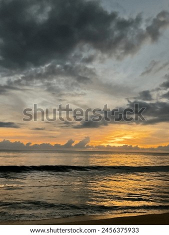 The beautiful atmosphere when the sun sets on the beach enhances this scenery greatly, with the sun gradually painting the sky with different shades of orange and purple.