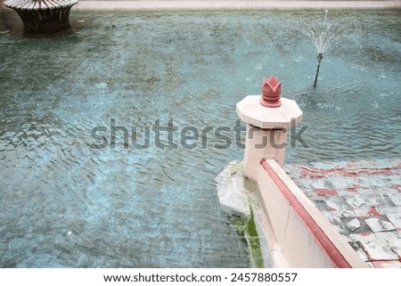 Outdoor decorative water fountain for pond