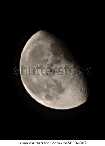 A clear picture of the moon