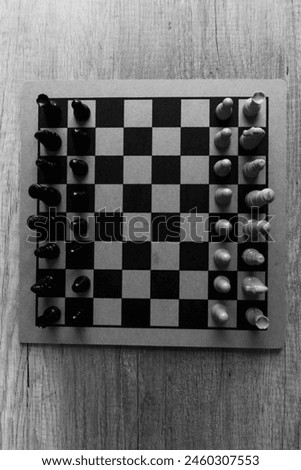 black and white chess game