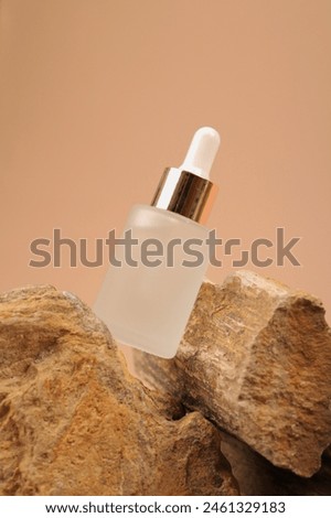 Pipette glass bottle for essential oil or serum product
