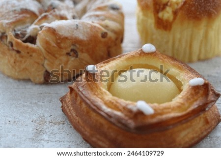 Close-up image photo of sweet bread