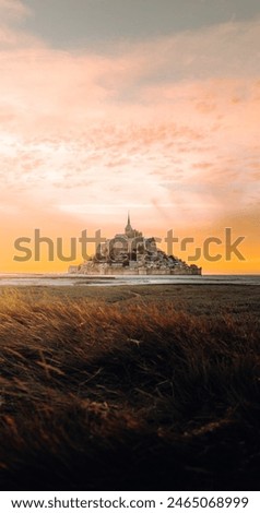 The photography of Le Mont-Saint-Michel at sunset