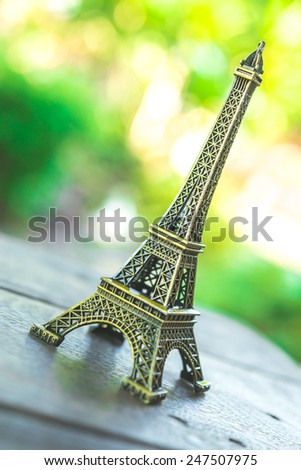Eiffel toy - Vintage effect style pictures