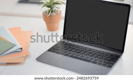 The amazing image of the person using laptop 