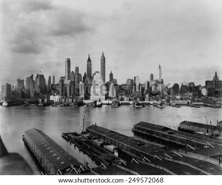 Downtown New York City skyline from Brooklyn, 1931. Towers in the financial District include the Singer Building, demolished in 1968 to clear the site for 1 Liberty Plaza. Photo by Irving Underhill.