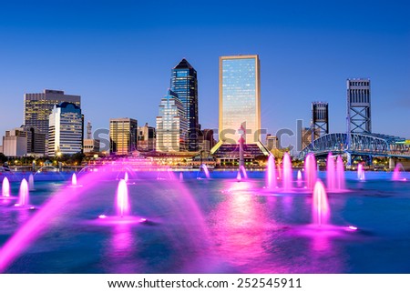 Jacksonville, Florida, USA city skyline at the fountain.