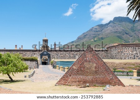 Powder magazine in front of the Castle of Good Hope in Cape Town. Built by the Dutch East India Company between 1666 and 1679 and is the oldest existing colonial building in South Africa.
