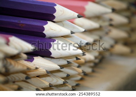 Colored drawing pencils in a variety of colors 