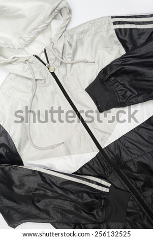 white and black jacket windbreaker 