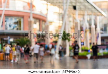 Abstract of blurred people walking in the shopping mall