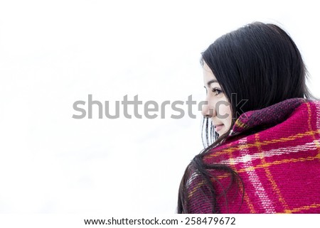 Beautiful brunette hair girl i winter clothes, girl warm in winter.