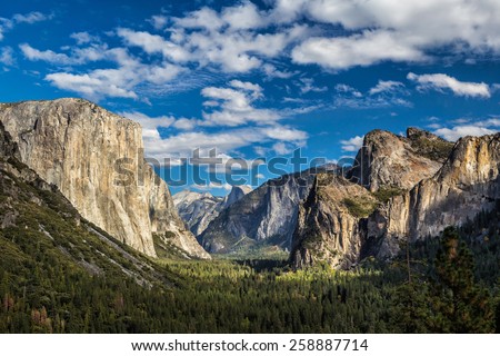 Yosemite National Park Valley from Tunnel View Royalty-Free Stock Photo #258887714