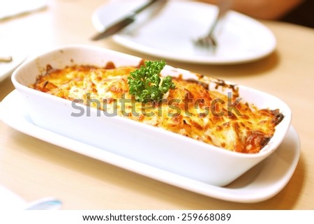 A picture of Baked Spaghetti Cheesy Shrimp