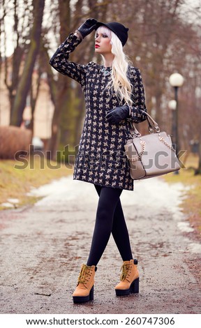 Fashion woman with bag outdoors