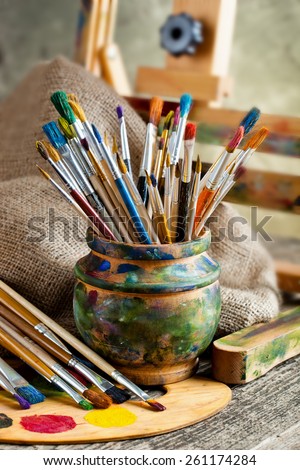 Paints and brushes 