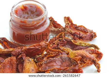 Natural Dried tomatoes with tomato sauce 