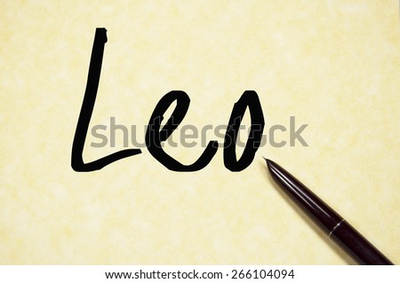 leo word write on paper 