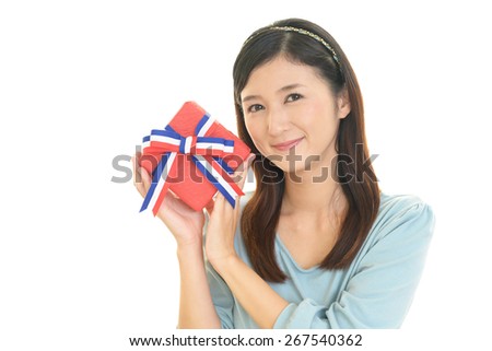 The woman who smiles with a present