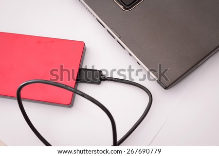 External hard disk and laptop computer