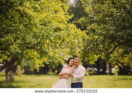 wedding couple on nature