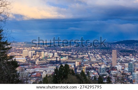View of Portland, Oregon from Pittock Mansion during the Golden Hour