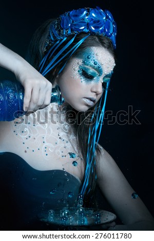 Aquarius or Water-Carrier woman