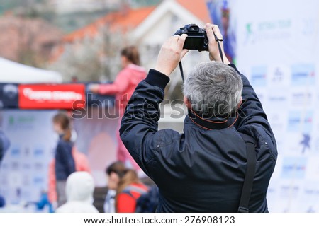 Man taking picture - illustrative
