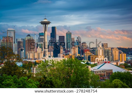 Sunset view of the Seattle skyline from Kerry Park, in Seattle, Washington.