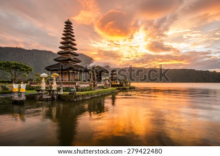 Pura Ulun Danu Bratan, Hindu temple on Bratan lake landscape, one of famous tourist attraction in Bali, Indonesia Royalty-Free Stock Photo #279422480