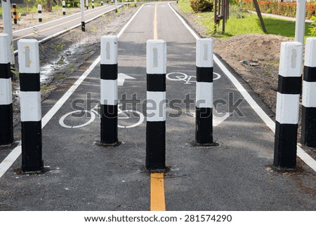 Pavement lane only 
